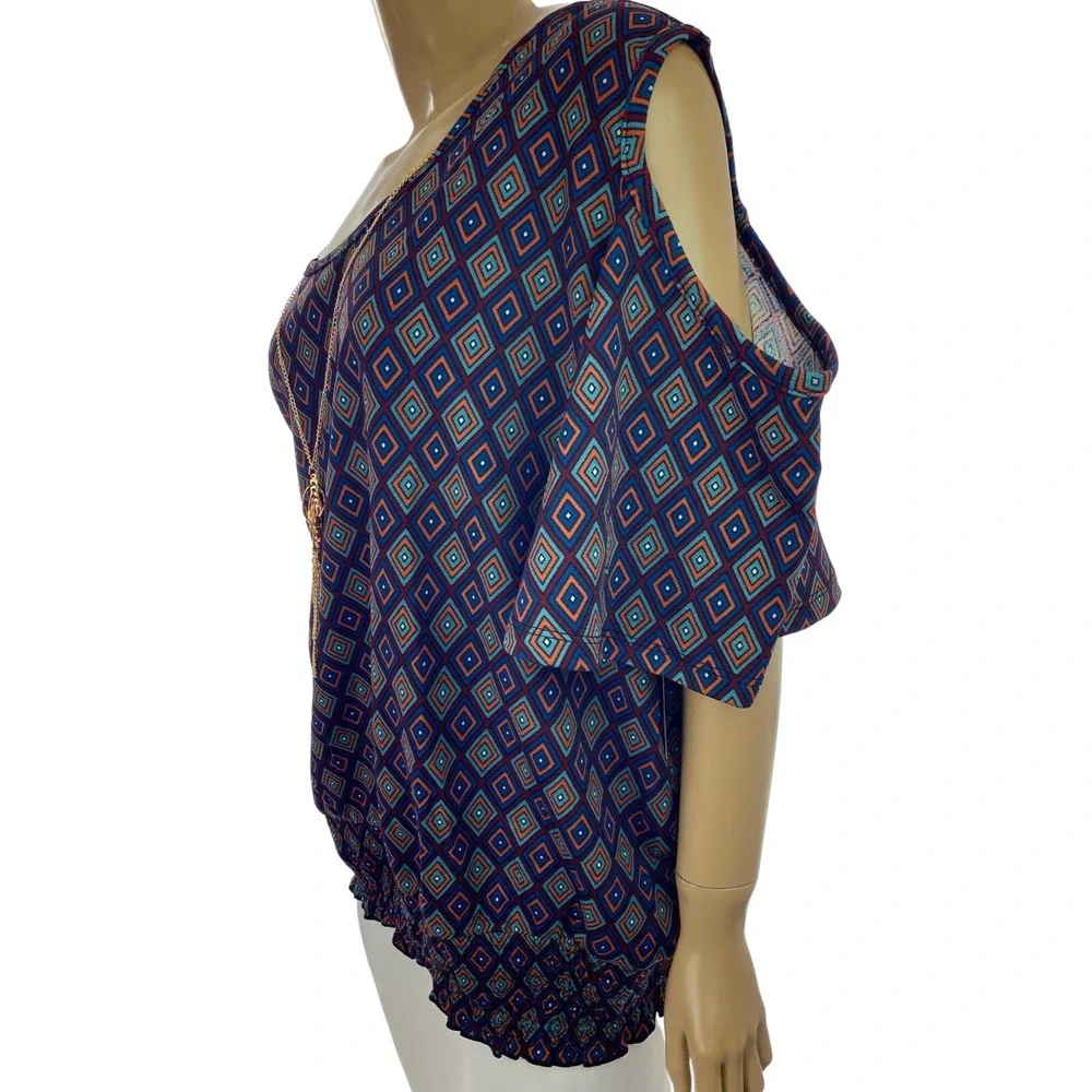 Goddess Cold-Shoulder Sz 3X Top Blouse Attached Necklace Stretch Hem Maroon/Blue - Picture 4 of 8